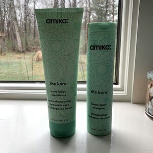 Amika the kure Shampoo and Conditioner Set